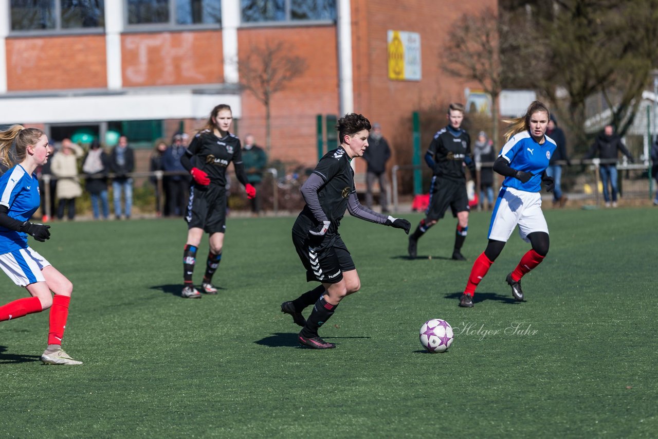 Bild 238 - B-Juniorinnen Halbfinale SVHU - Holstein Kiel : Ergebnis: 3:0